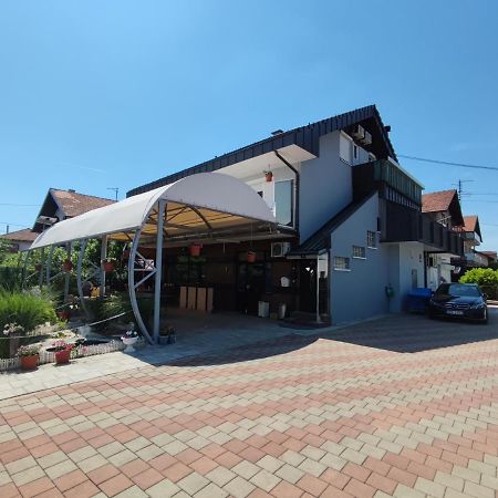 Relax Mm Banja Luka Hotel Exterior photo