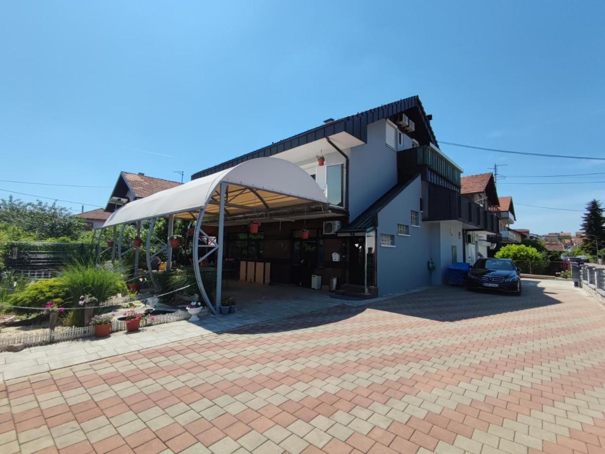 Relax Mm Banja Luka Hotel Exterior photo